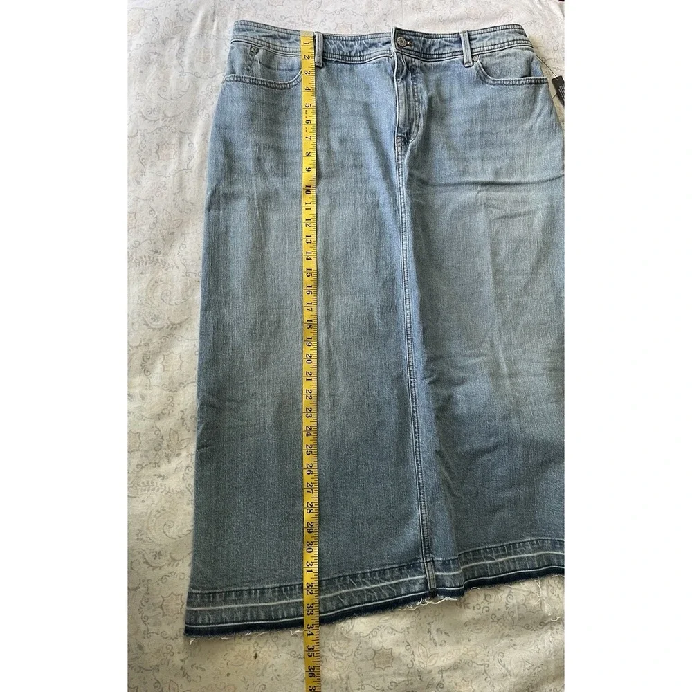 Talbots Women's Drop Hem Denim Midi Skirt Light Blue‎ Wash Size 16 NWT
